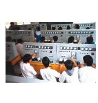 东莞常平电工技能培训学校 注重安全 强抓技术 是我们的教学理念